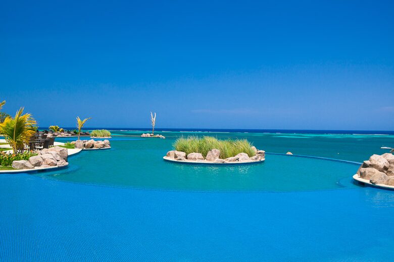 Pristine Bay Beach Villa 104 - Roatan, Honduras