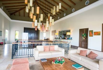 Pristine Bay Beach Villa 104 - Roatan, Honduras