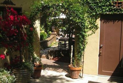 Los Feliz Villa - Los Angeles, California