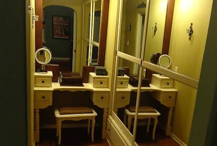 Los Feliz Villa - Los Angeles, California