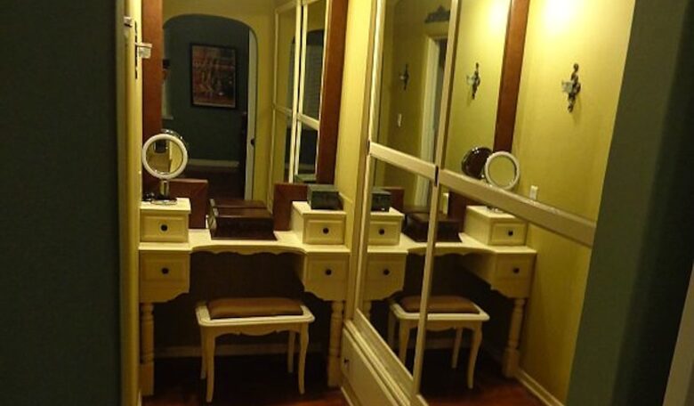 Los Feliz Villa - Los Angeles, California