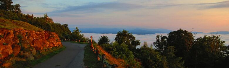 Mountain Air Country Club at Blue Ridge Mountain Retreat - Burnsville, North Carolina