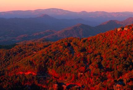 Mountain Air Country Club at Blue Ridge Mountain Retreat - Burnsville, North Carolina