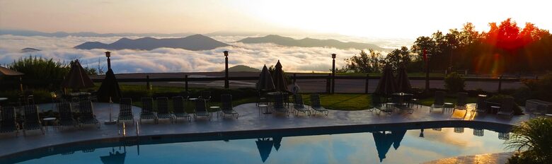 Mountain Air Country Club at Blue Ridge Mountain Retreat - Burnsville, North Carolina