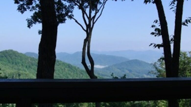 Mountain Air Country Club at Blue Ridge Mountain Retreat - Burnsville, North Carolina