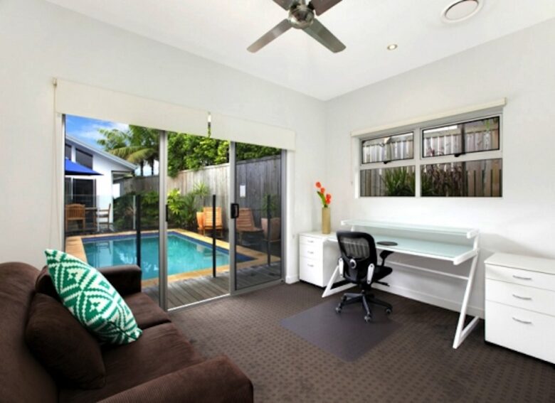 The Boat House, Blue Water, Cairns Beaches - Trinity Beach, Australia