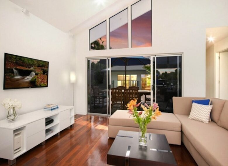 The Boat House, Blue Water, Cairns Beaches - Trinity Beach, Australia