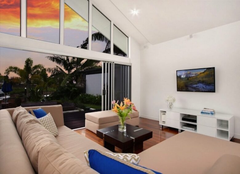 The Boat House, Blue Water, Cairns Beaches - Trinity Beach, Australia