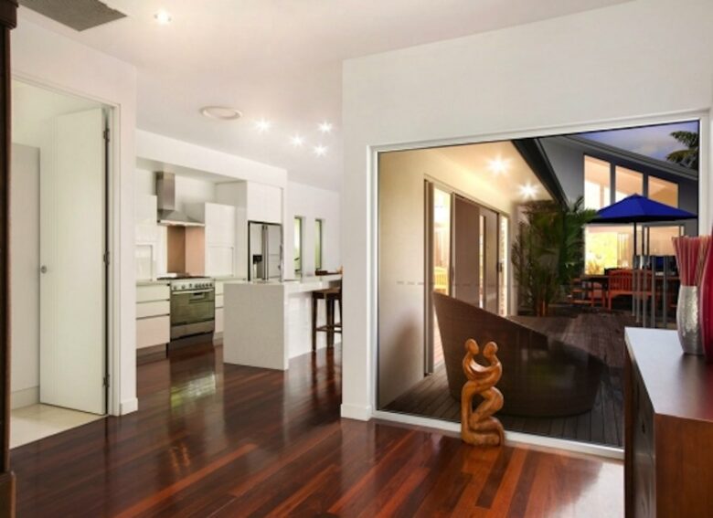 The Boat House, Blue Water, Cairns Beaches - Trinity Beach, Australia