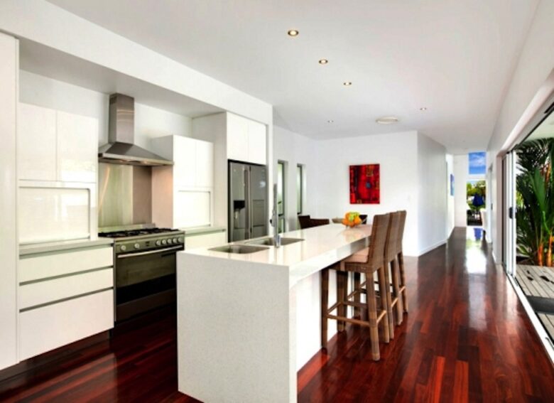 The Boat House, Blue Water, Cairns Beaches - Trinity Beach, Australia