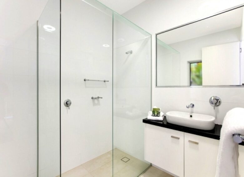 The Boat House, Blue Water, Cairns Beaches - Trinity Beach, Australia