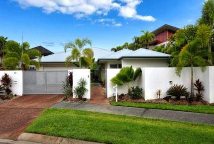 The Boat House, Blue Water, Cairns Beaches - Trinity Beach, Australia