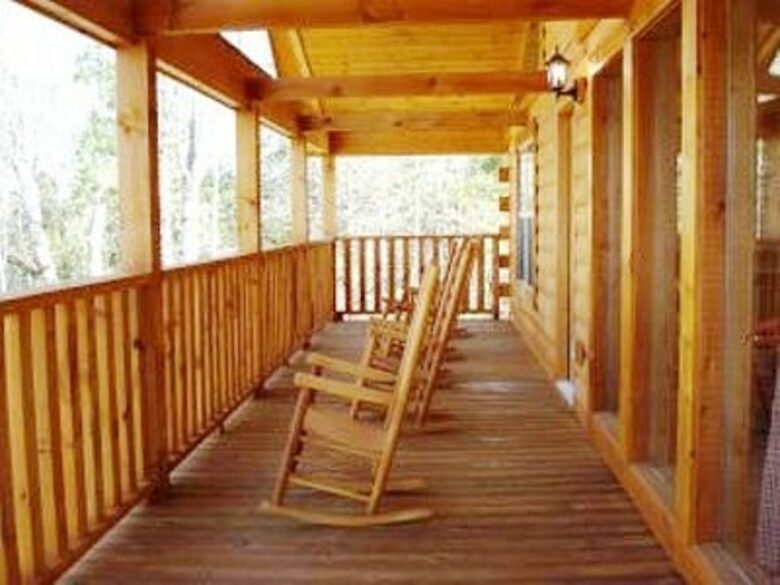 The Hummingbird - Sevierville, Tennessee