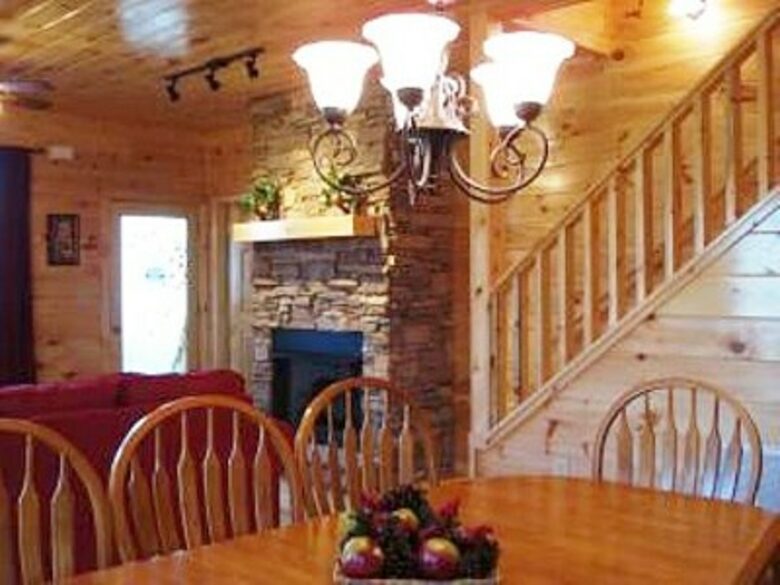 The Hummingbird - Sevierville, Tennessee