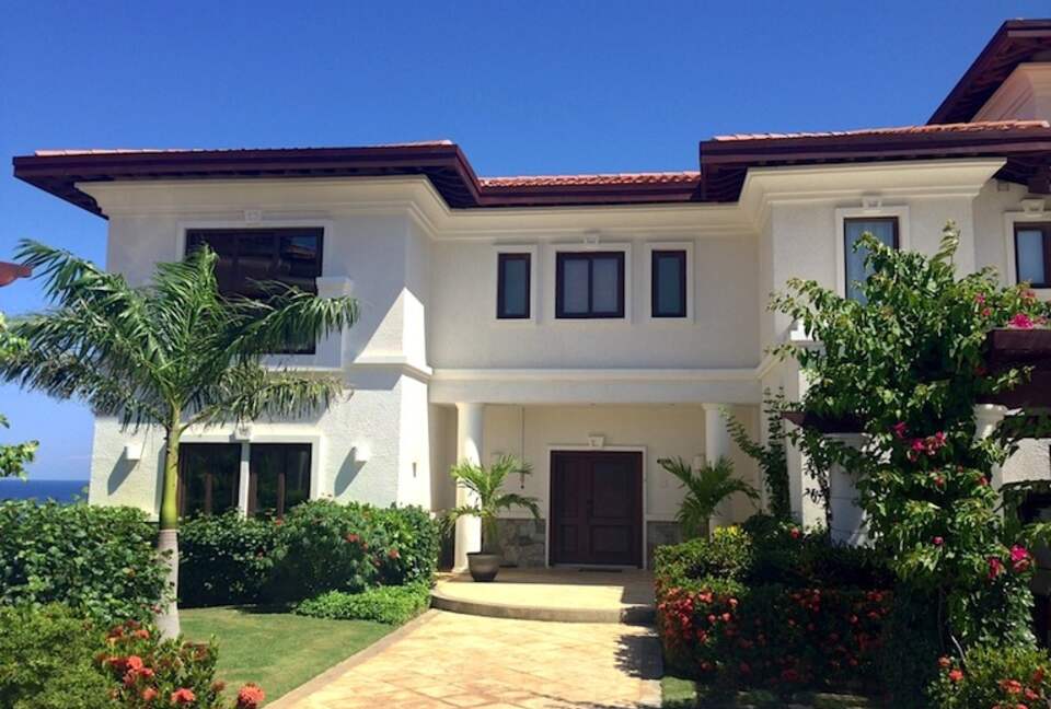 Toriello's Villa - Roatan, Honduras