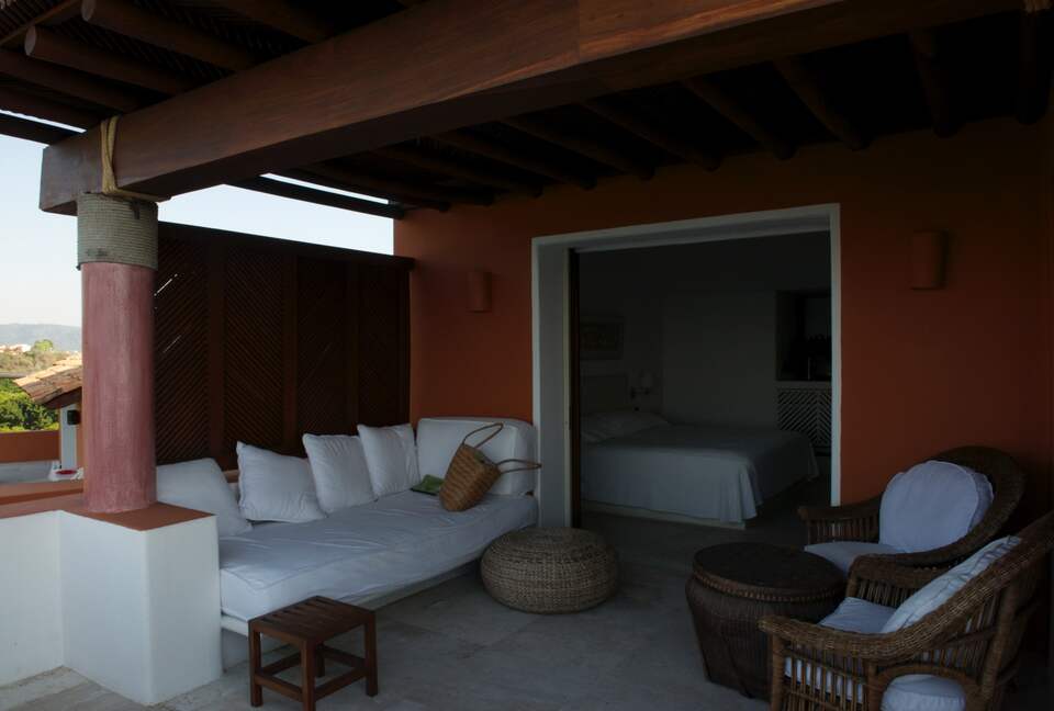 Tropical Seclusion - Ixtapa, Mexico