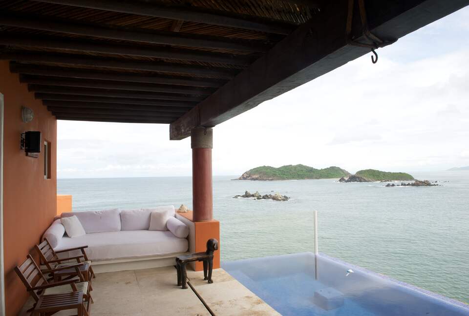 Tropical Seclusion - Ixtapa, Mexico