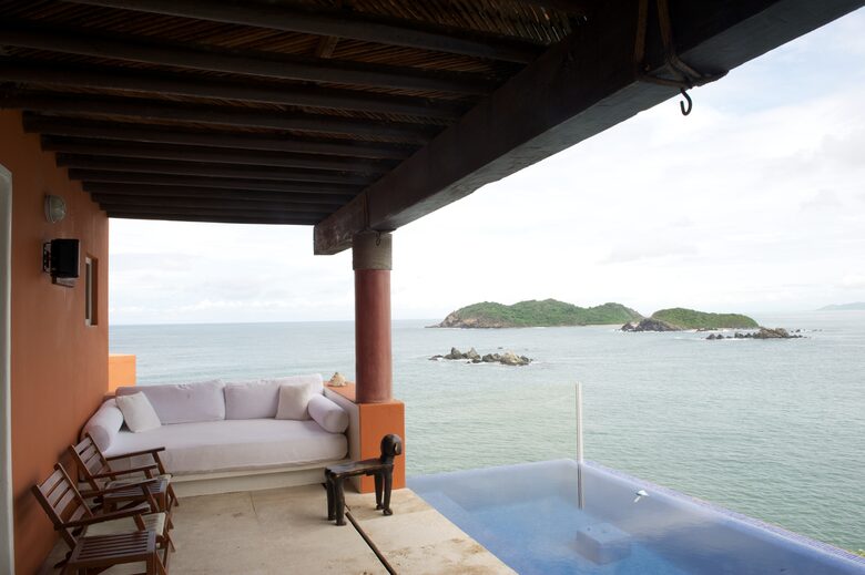 Tropical Seclusion - Ixtapa, Mexico