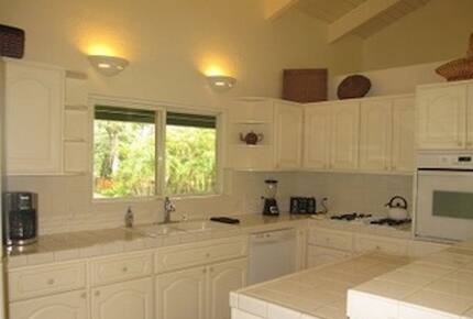 Hale Manoa, Tunnels Beach, Kauai, Hawaii - Haena, Kauai, Hawaii