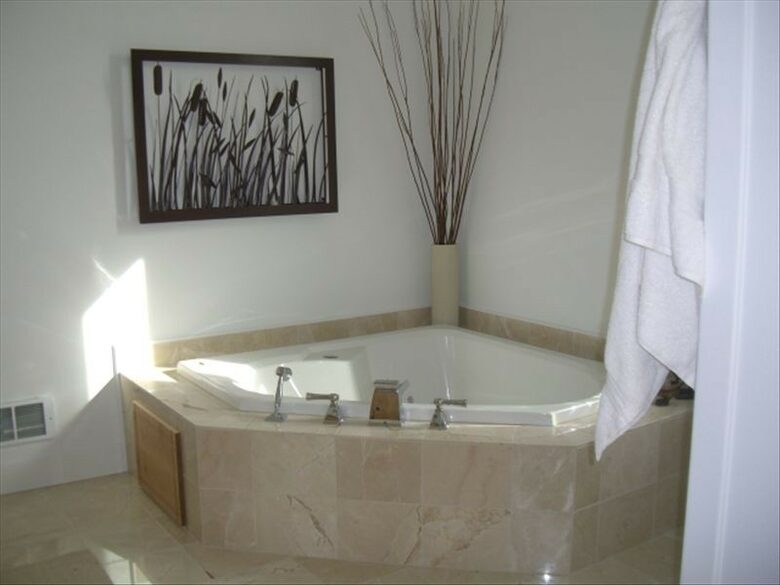 Keeper of the Light - Bandon, Oregon