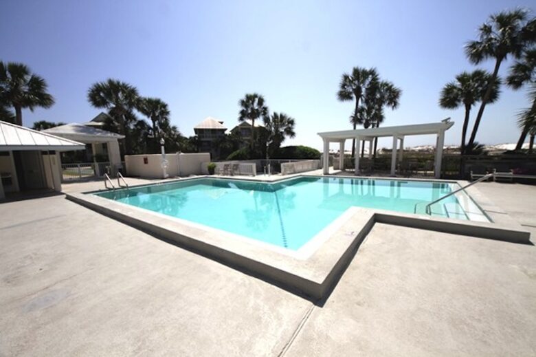 Magnolia House at Destin Pointe - Destin, Florida