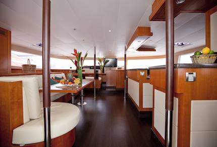 TradeWinds Yacht Cabin for 2 - Guadeloupe Sailing Vacation - Guadeloupe, Guadeloupe