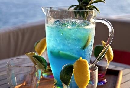 TradeWinds Yacht Cabin for 2 - Guadeloupe Sailing Vacation - Guadeloupe, Guadeloupe