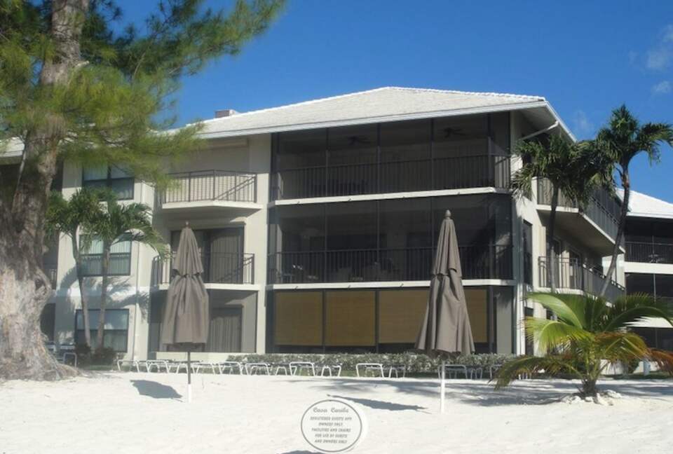Beautiful Beachfront at Casa Caribe - Grand Cayman - George Town, Cayman Islands