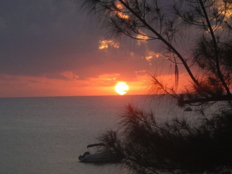 Beautiful Beachfront at Casa Caribe - Grand Cayman - George Town, Cayman Islands