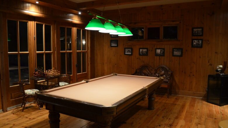 Aux trois girouettes - St-Adolphe d'Howard, Canada