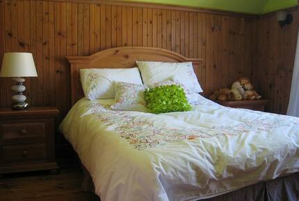 Aux trois girouettes - St-Adolphe d'Howard, Canada