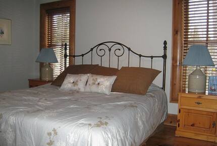 Aux trois girouettes - St-Adolphe d'Howard, Canada