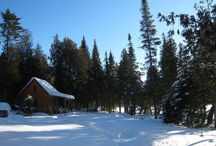 Aux trois girouettes - St-Adolphe d'Howard, Canada