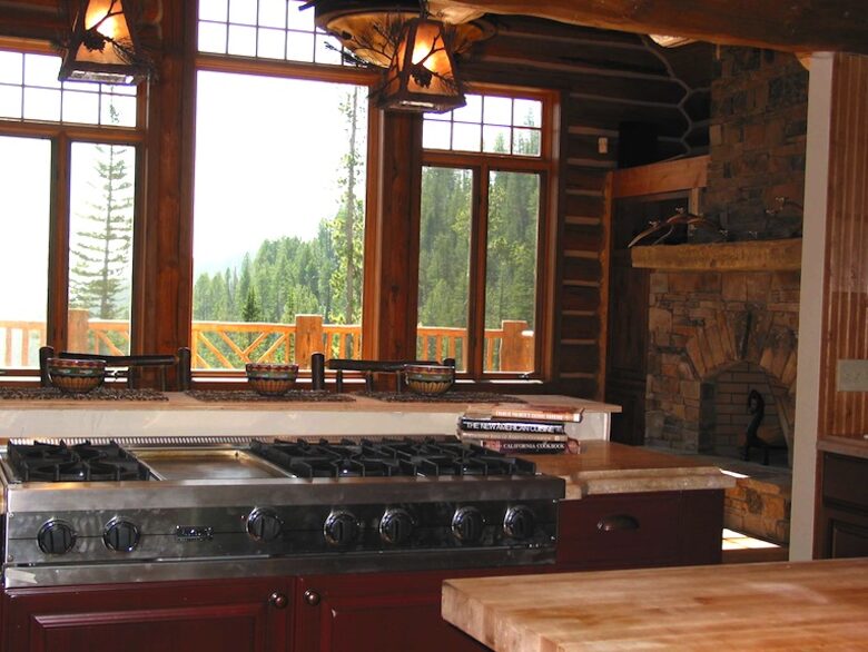 Five Leaf Lodge - Big Sky, Montana