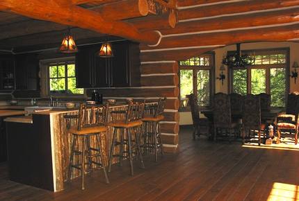 Five Leaf Lodge - Big Sky, Montana