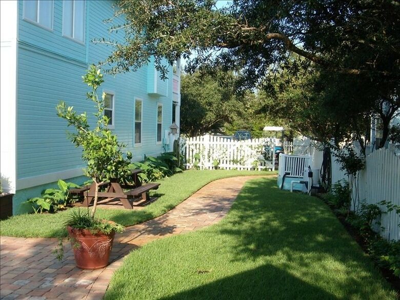 Barbie's Beach House - 30A - Santa Rosa Beach, Florida