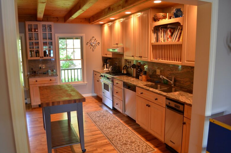 Lake Winnipesaukee Lakehouse - Tuftonboro, New Hampshire