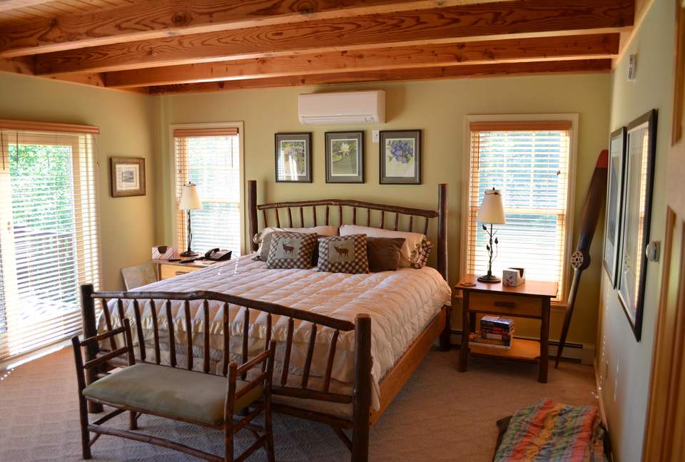 Lake Winnipesaukee Lakehouse - Tuftonboro, New Hampshire