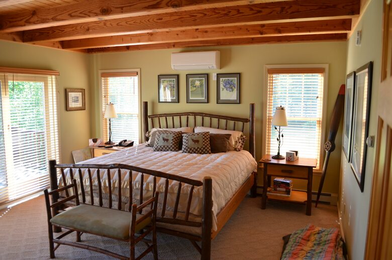 Lake Winnipesaukee Lakehouse - Tuftonboro, New Hampshire