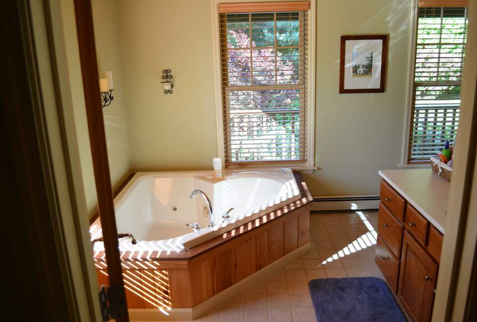 Lake Winnipesaukee Lakehouse - Tuftonboro, New Hampshire