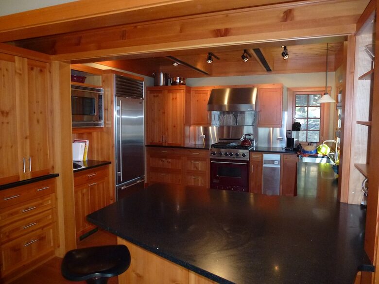 Lake Wenatchee Lodge - Leavenworth, Washington