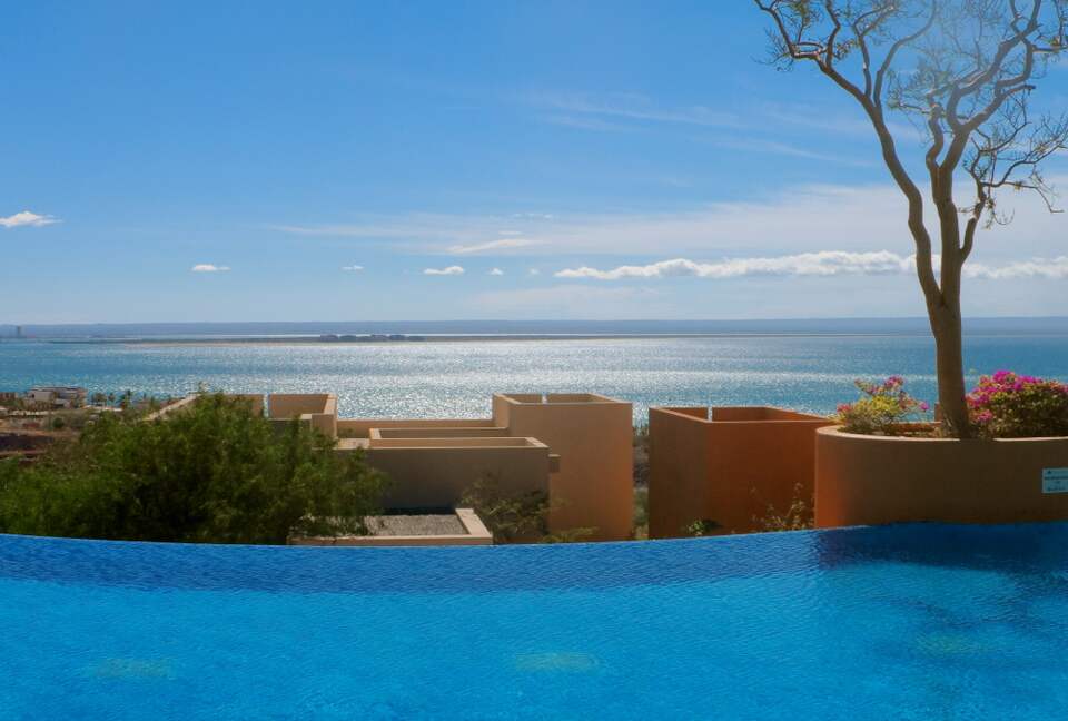 Command of Colinas - La Paz, Mexico