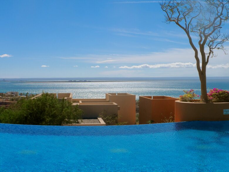 Command of Colinas - La Paz, Mexico