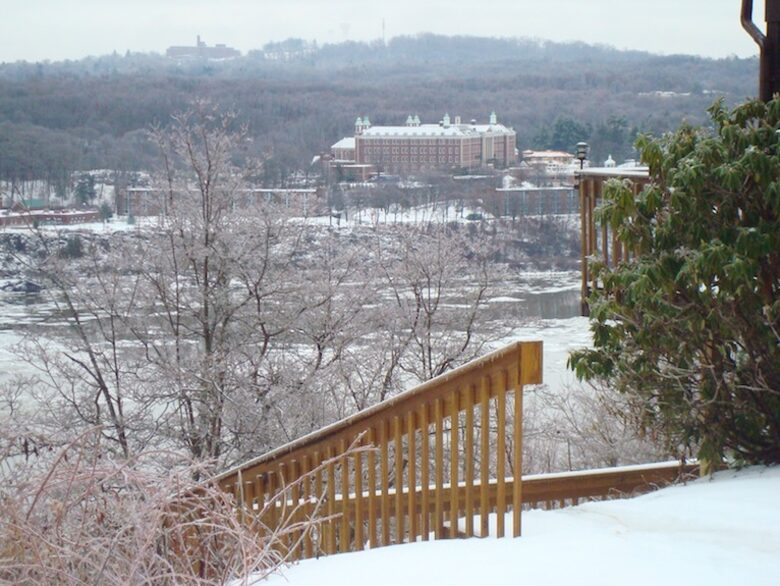 Classic Hudson Riverfront Home and Pool - Highland, New York