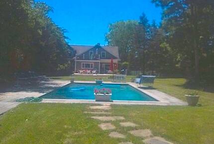 East Hampton Villa - East Hampton, New York