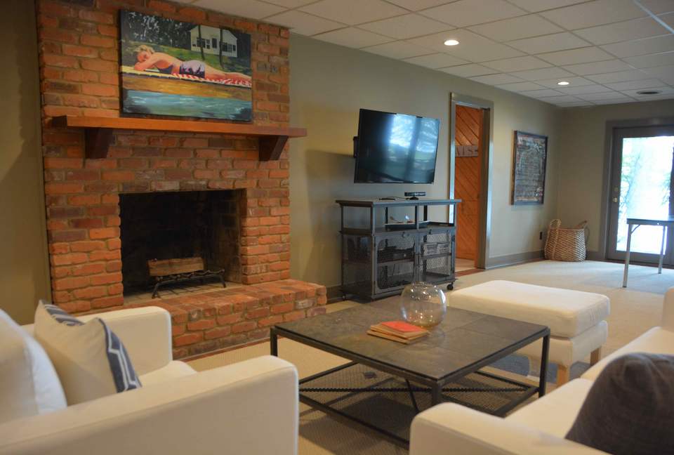 Basement Sitting Area