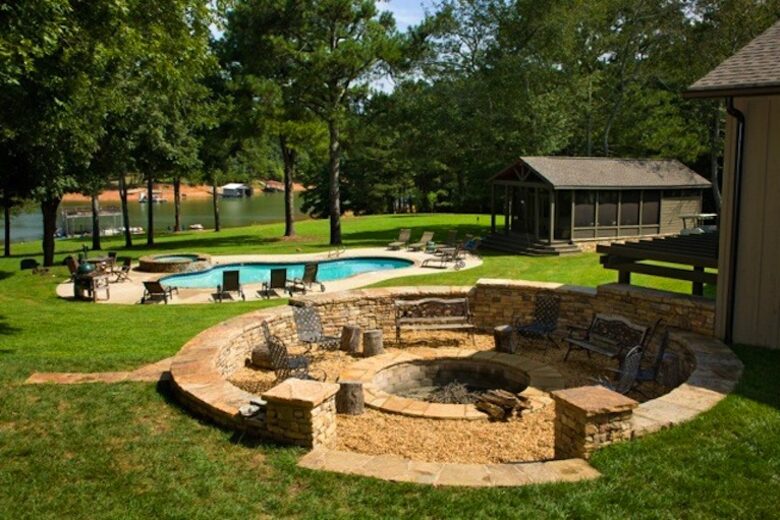 Ark on Lake Lanier - Gainesville, Georgia