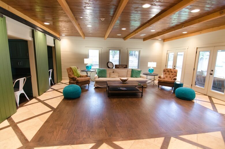 Ark on Lake Lanier - Gainesville, Georgia