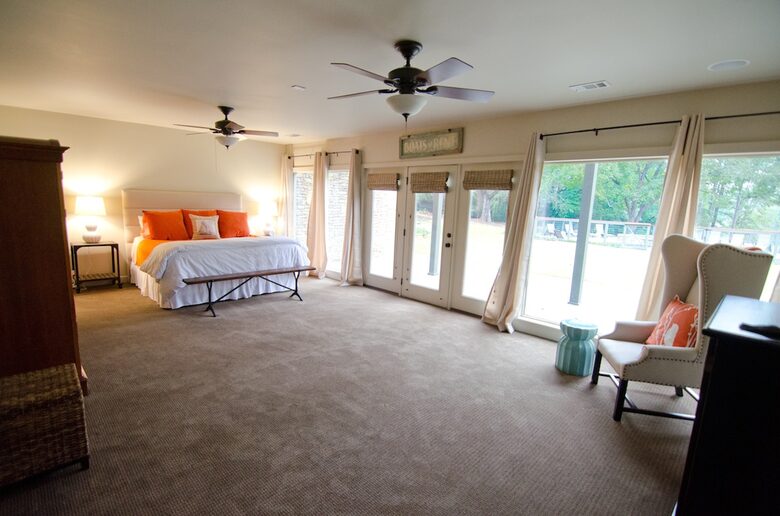 Ark on Lake Lanier - Gainesville, Georgia