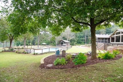 Ark on Lake Lanier - Gainesville, Georgia